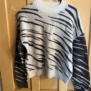 Rails Zebra Stripe Sweater - Black and White